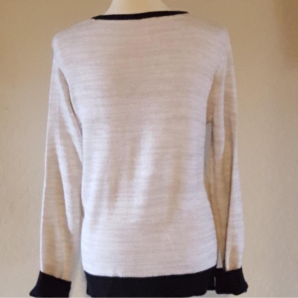 Holiday Time Y2K Penguin Sequin Sweater Ivory Black Christmas Pullover Large - Picture 4 of 5